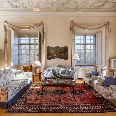 Schloss Leopoldskron Отель Зальцбург