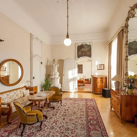 Schloss Leopoldskron Отель